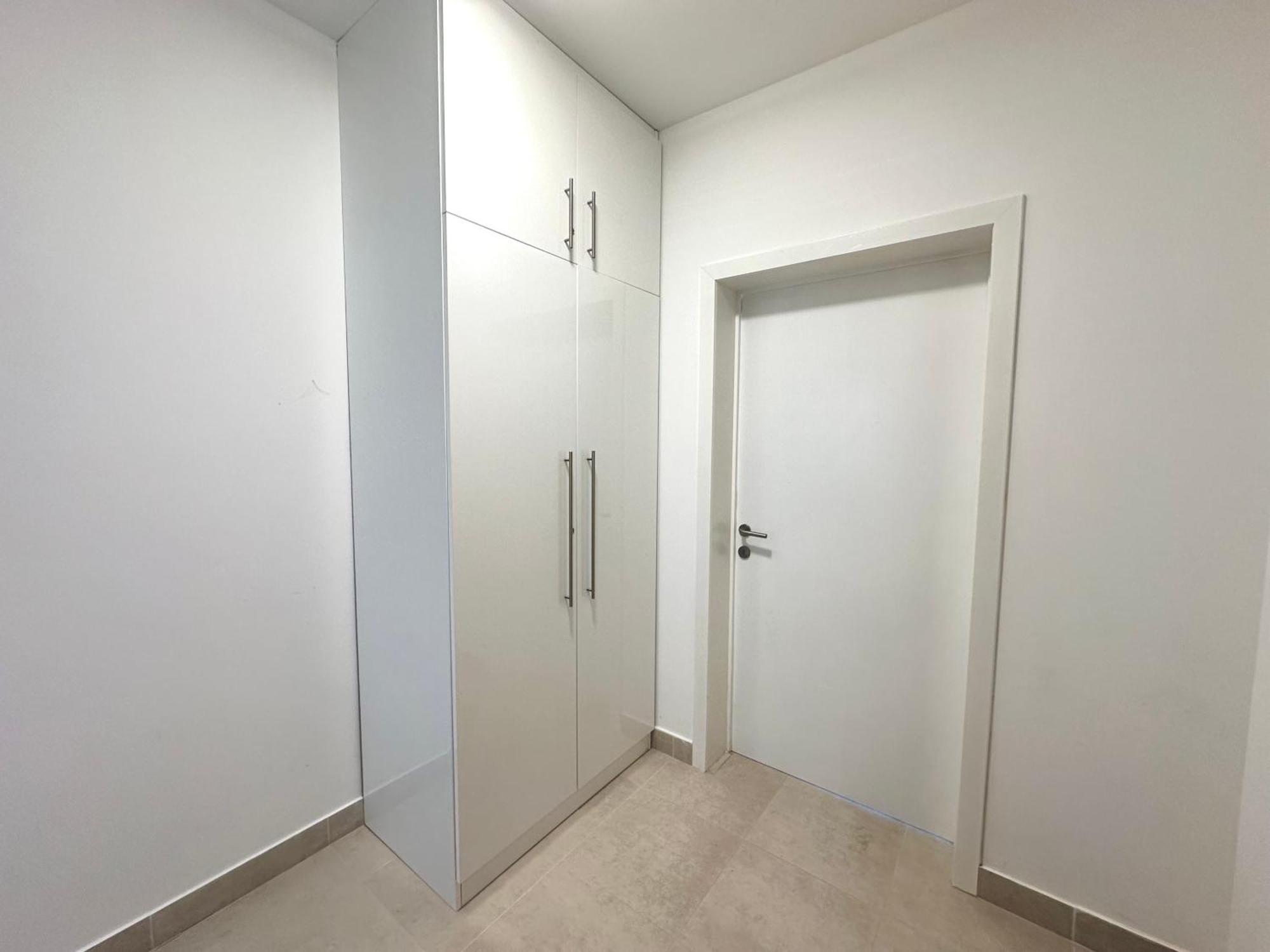 The View Apartment With Pool - 茨里克韦尼察 外观 照片